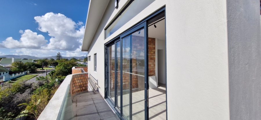 2 Bedroom Property for Sale in Table View Western Cape